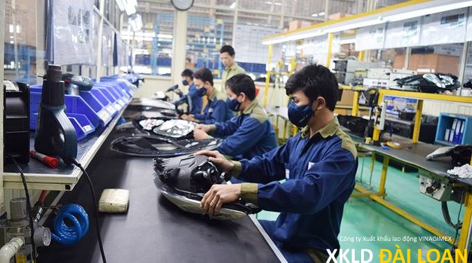 Công ty điện tử Trung Quốc tuyển 500 nam nữ lương 16 triệu 3
